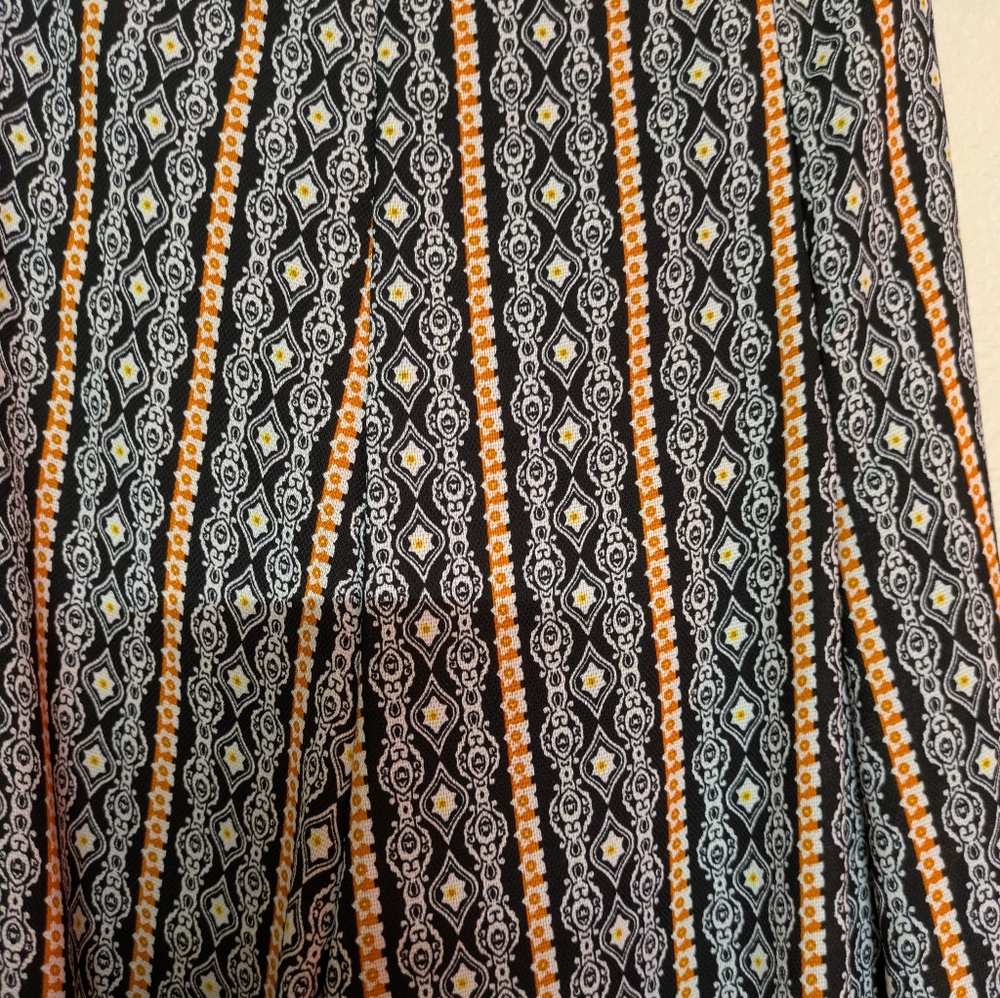 Gracia Striped Women's Long- Wide-Leg Black and Orange Goucho Pants Size Medium. - Picture 4 of 9